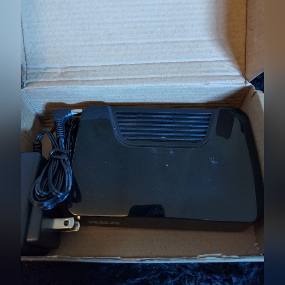 RCA converter box